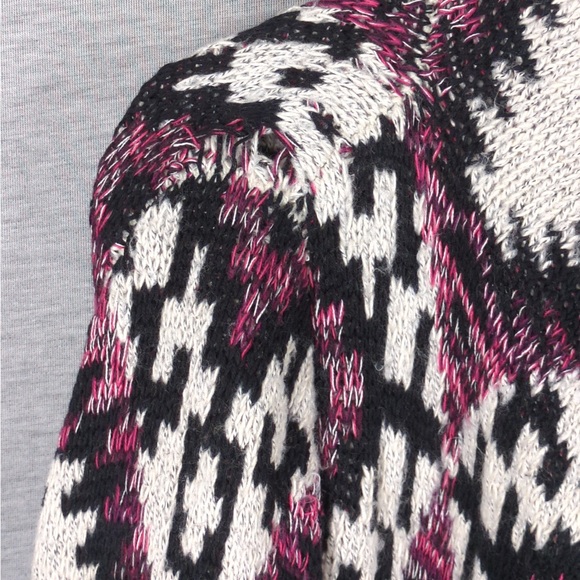 Sun & Shadow Aztec Print Knitted Sweater Open Long Cardigan- w/ flaws - Picture 13 of 13